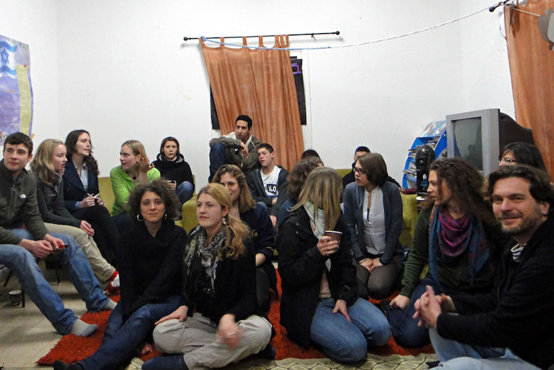 Die Gruppe zu Gast im Kibbutz