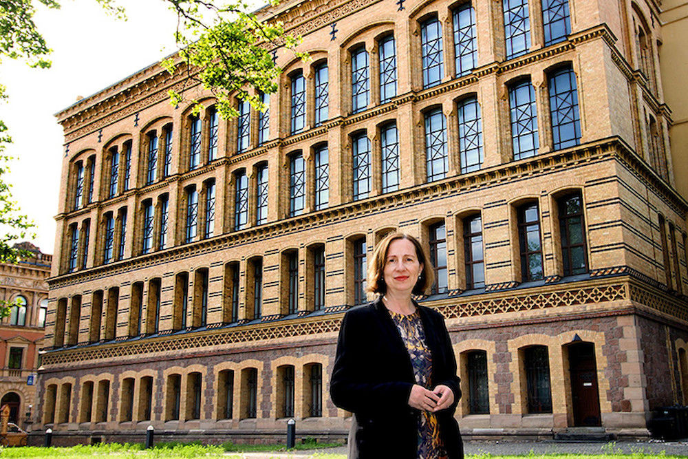 Von der Fachreferentin zur amtierenden Direktorin: 25 Jahre arbeitete Dr. Dorothea Sommer an der ULB Sachsen-Anhalt.