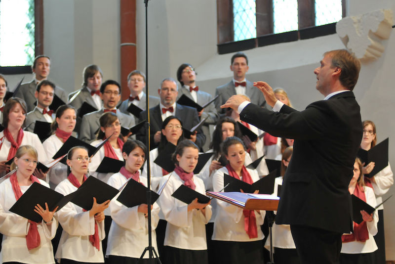 Seinen 60. Geburtstag feierte der Uni-Chor 2011 mit einem Festkonzert in der Ulrichskirche.