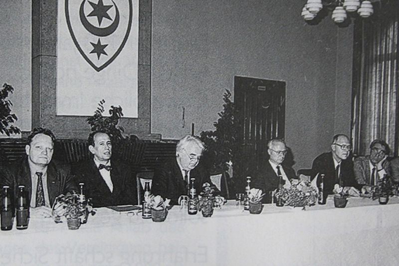 Der Vorstand der Vereinigung 1993 bei einem Mitgliedertreffen im Tschernyschewski-Haus