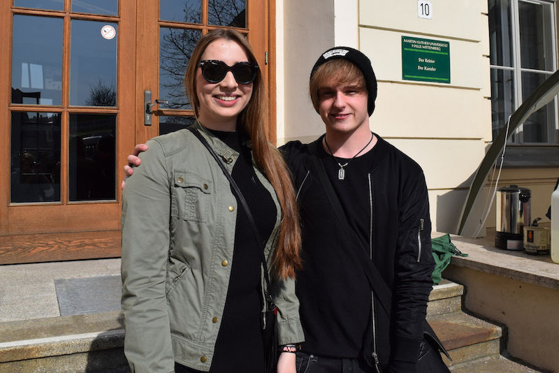 Freya (links) und Georg (rechts) sind für den HIT 2017 aus Dessau angereist.