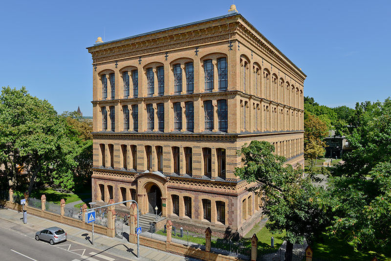 Das Hauptgebäude der ULB