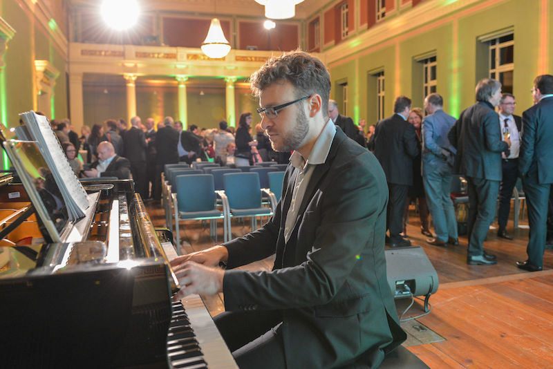 Neujahrsempfang 2020: Begrüßung mit Klaviermusik