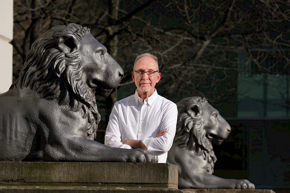 Gregor Borg an den Uni-Löwen - der Geologe ist noch bis 2022 Ausländerbeauftragter des Senats.