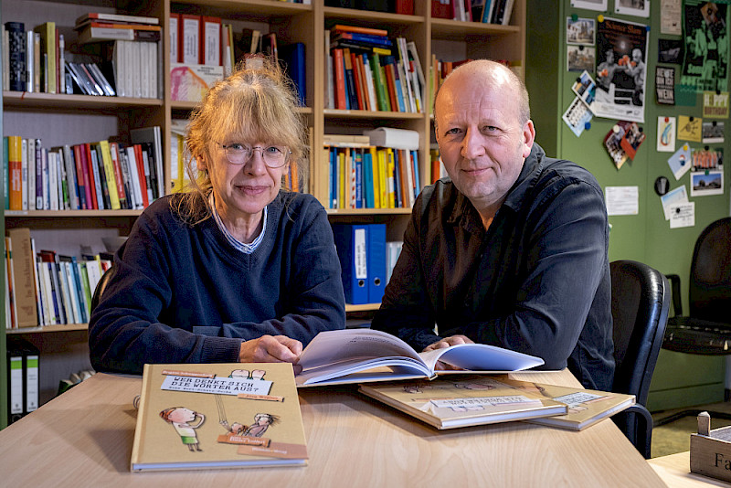 Brigitte Schniggenfittig und Jörg Wagner haben die Arbeiten an dem neuen Buch geleitet.