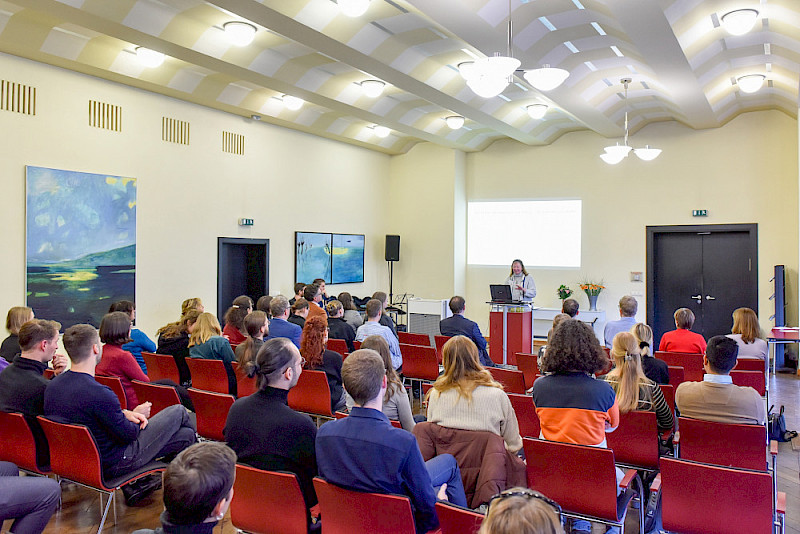 Viele Geförderte waren der Einladung in den Hallischen Saal gefolgt.