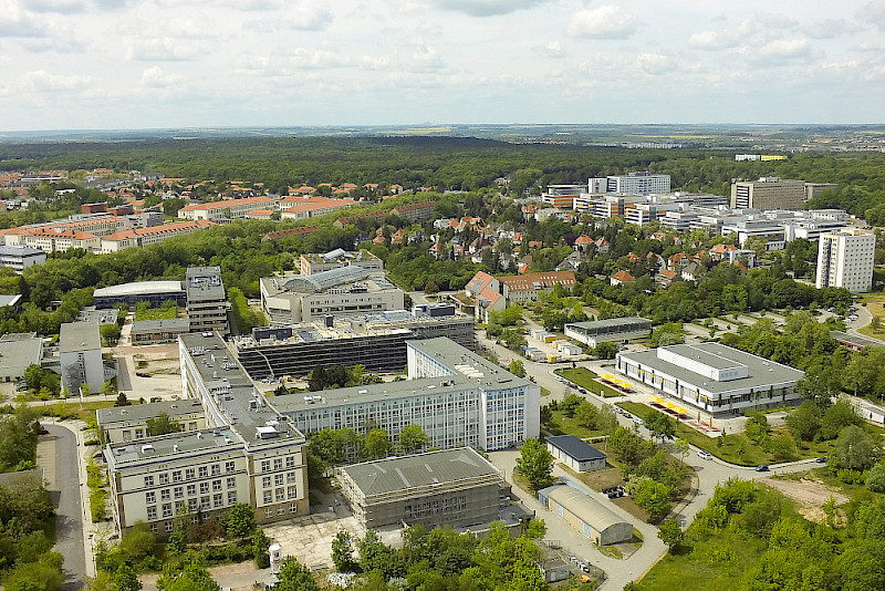 Der Weinberg Campus der MLU, hier sind die Lebens- und die Naturwissenschaften angesiedelt, die im DFG-Förderatlas jeweils unter den Top 40 stehen.