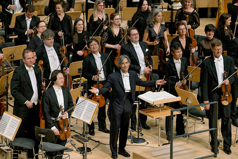 Dirigent Kent Nagano (am Pult) hat gemeinsam mit dem Intendanten der Dresdner Musikfestspiele die künstlerische Leitung der Wagner Cycles inne.