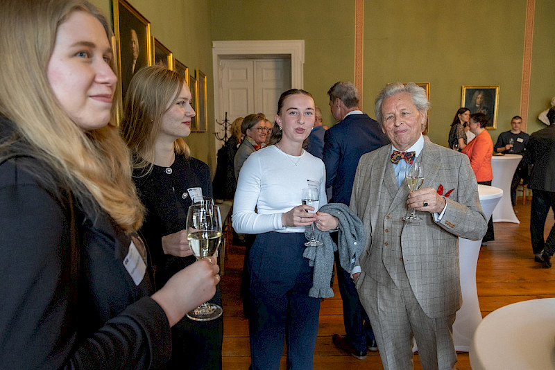 Das Treffen bot Platz für Gespräche mit den Stiftern - hier mit VFF-Präsident Ralf-Torsten Speler.