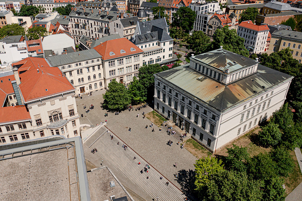 Blick auf den Universitätsplatz