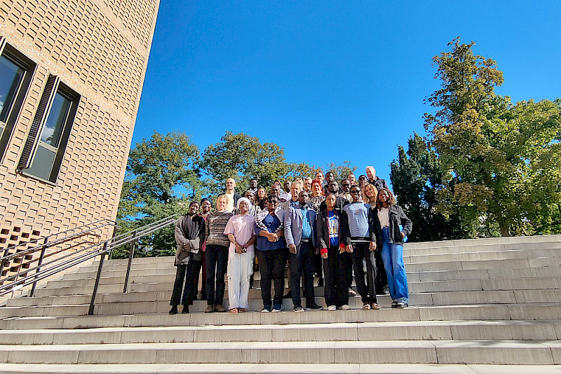 Die Teilnehmerinnen und Teilnehmer der Summer School auf dem Steintor-Campus