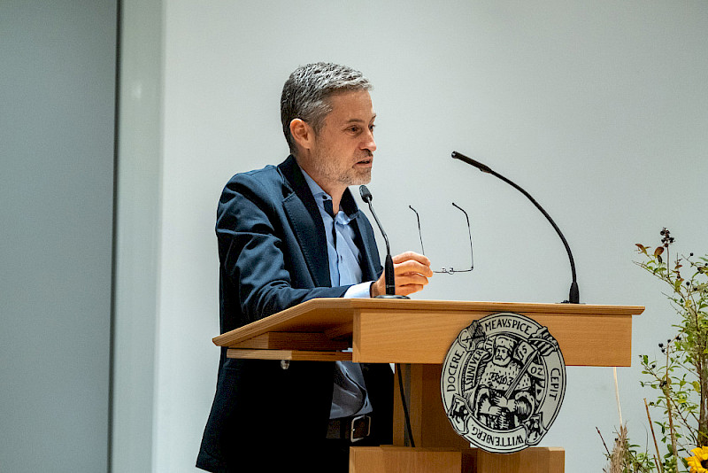 Meron Mendel stellte in diesem Jahr sechs Thesen zur Disputation auf.