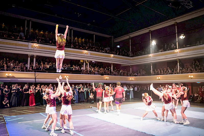 Auch die Cheerleader zeigten ihr Können.