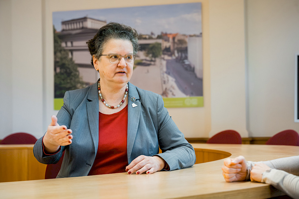 Rektorin Claudia Becker im Interview