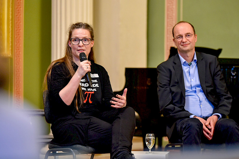 Die Mathematikerin Rebecca Waldecker und der Jurist Dirk Hanschel sprachen unter anderem über Studienabläufe und Digitalisierung.