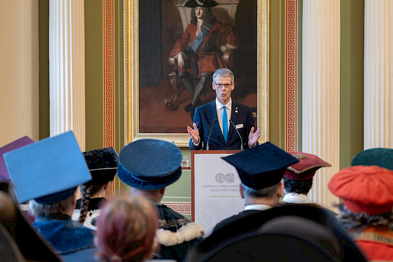 Bürgermeister Egbert Geier betonte den Zusammenhalt zwischen der Stadt Halle und ihrer Universität.